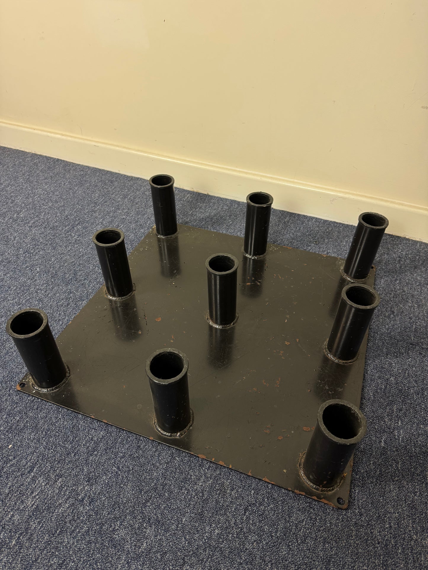 9 Bar Holder