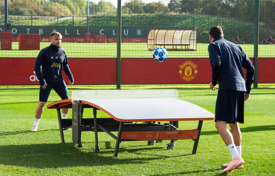 Teq-smart-table-in-use-manchester-united-3