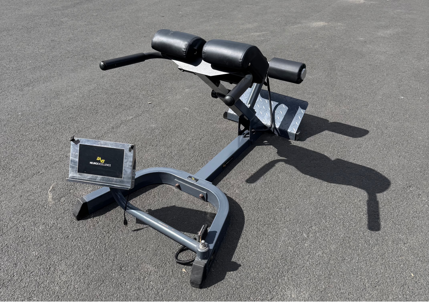 Neuroexcellence Reverse Hyperextension Bench