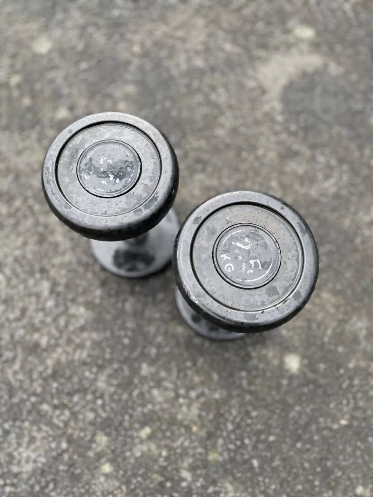 Unbranded Used 2.5KG Dumbbell Pair